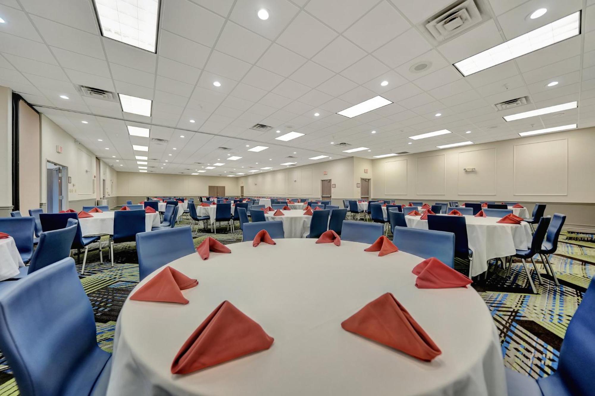 Holiday Inn Express Hotel & Suites Beatrice By Ihg Εξωτερικό φωτογραφία