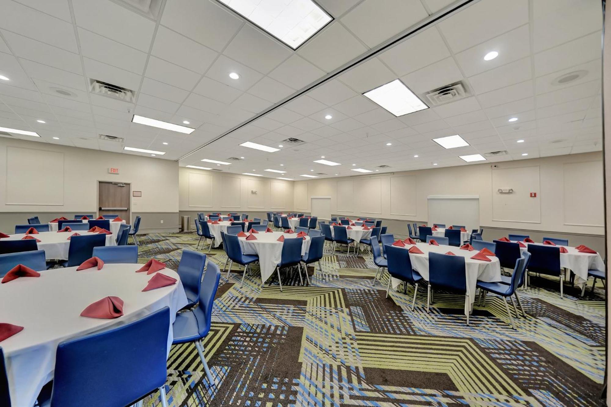 Holiday Inn Express Hotel & Suites Beatrice By Ihg Εξωτερικό φωτογραφία