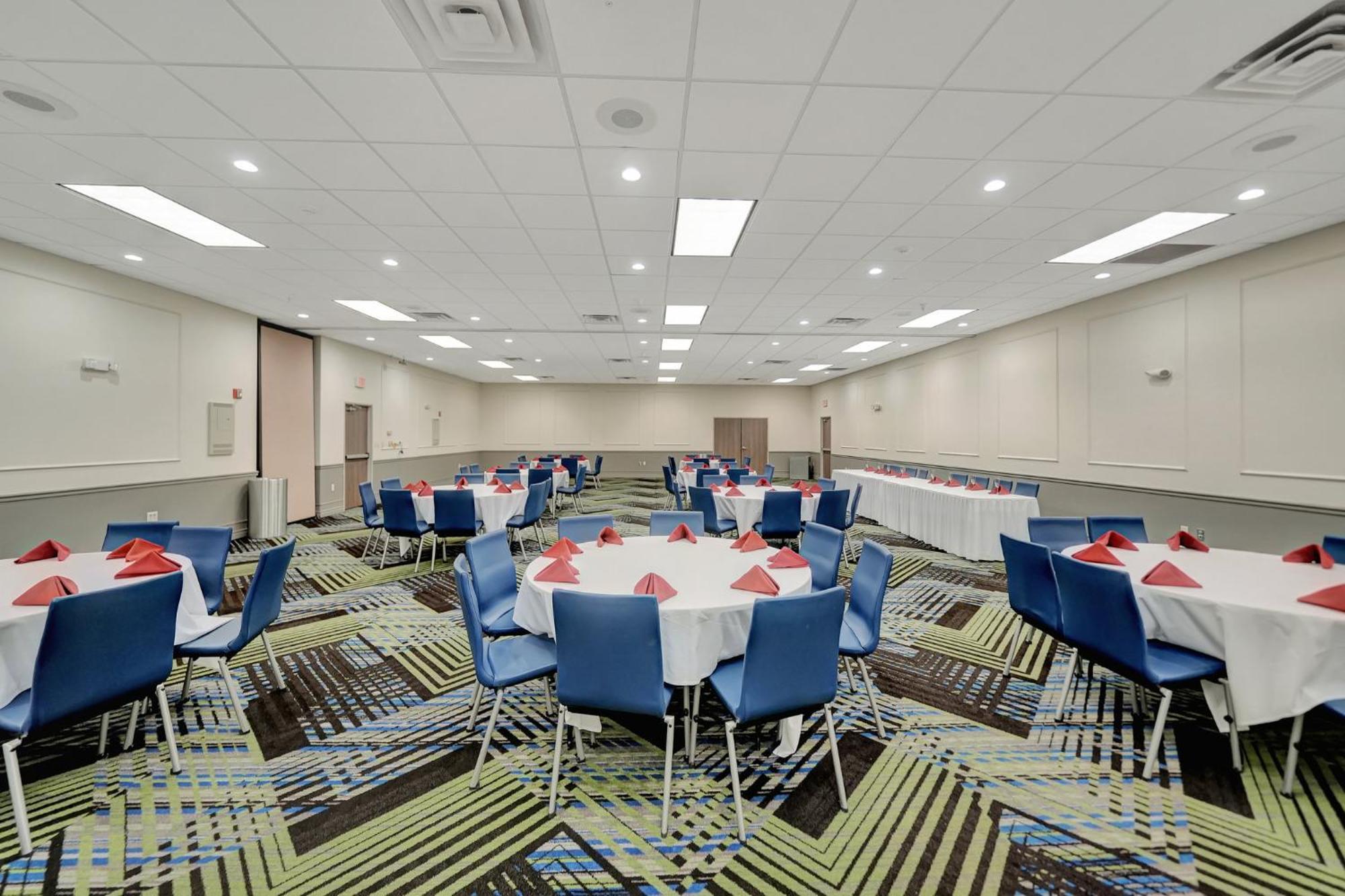 Holiday Inn Express Hotel & Suites Beatrice By Ihg Εξωτερικό φωτογραφία