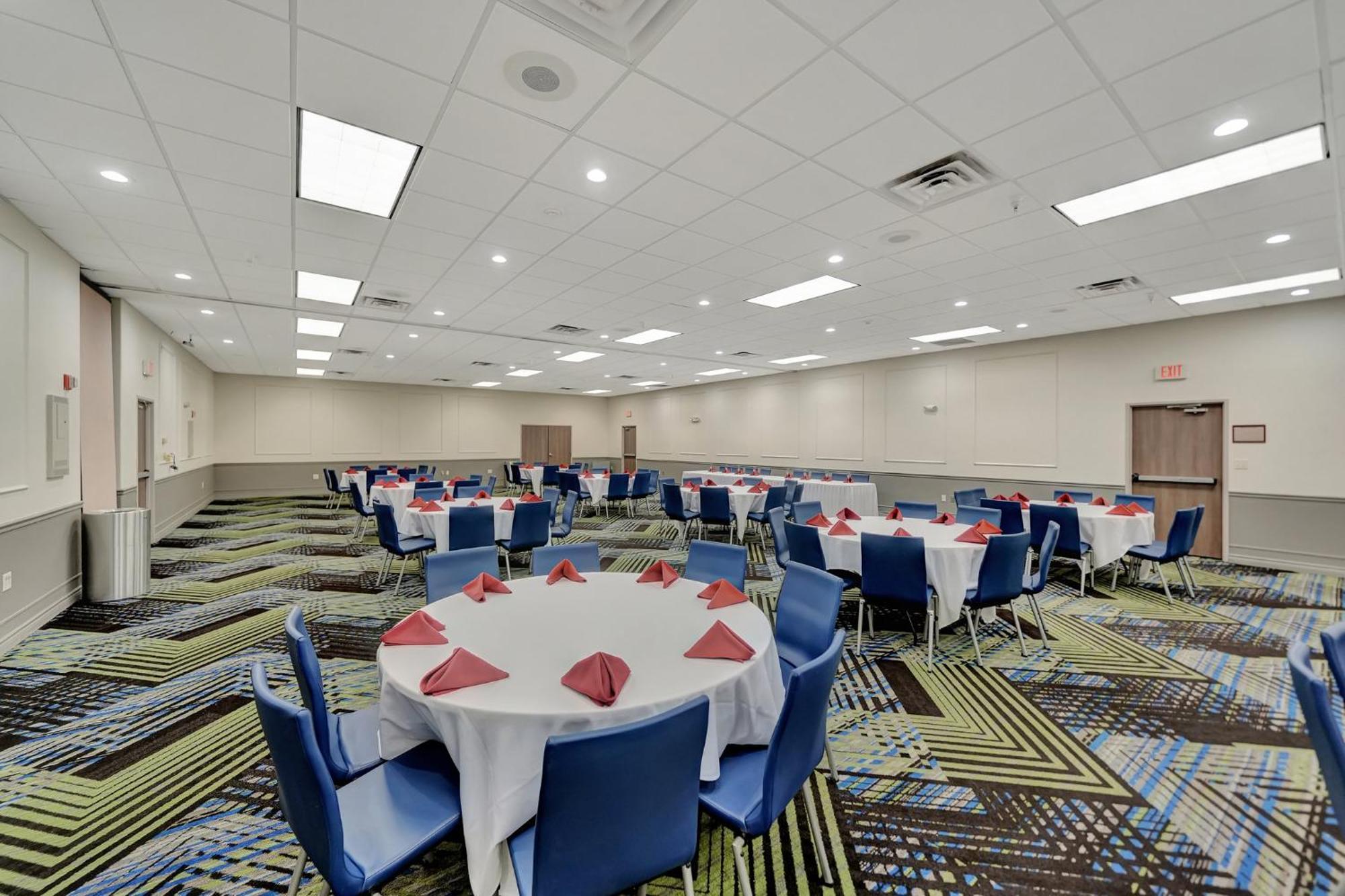 Holiday Inn Express Hotel & Suites Beatrice By Ihg Εξωτερικό φωτογραφία